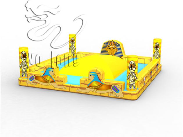 Pyramid inflatable bouncer